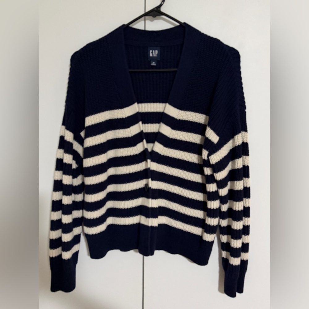 GAP Women's Striped Navy and Cream Cardigan